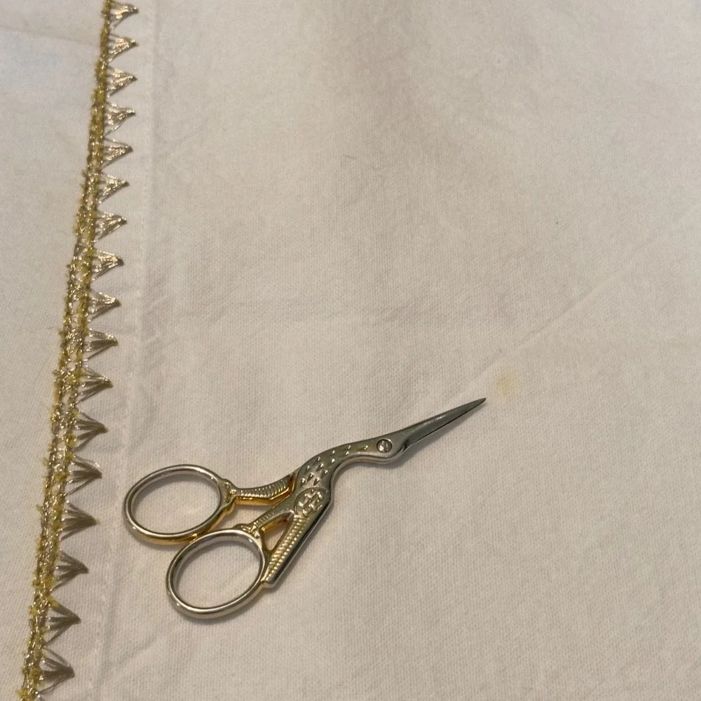 Unbranded vintage white